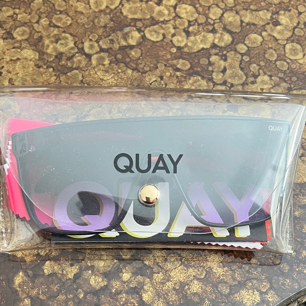 Quay Australia Black Sunglasses